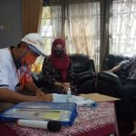 Petugas Pemutakhiran Data Pemilih atau PPDP mulai melakukan pencocokan dan penelitian (Coklit)  secara door to door untuk memperbarui data pemilih Pilkada Balikpapan 2020