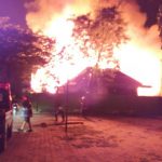 Api Amuk Permukiman Padat di Belakang Stadion Barat GOR Segiri