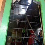 Diduga Korsleting, Rumah Warga di Perum PKL Dijilat Si Jago Merah - headlinekaltim.co