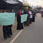 Lurah Mugirejo Wafat, Warga Bentangkan Poster Duka di Sepanjang Jalan - headlinekaltim.co