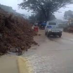 Jalur Palaran-Samarinda Seberang 'Ngadat', Banjir dan Longsor di Dua Titik - headlinekaltim.co