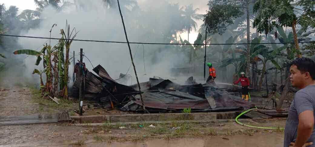 Dua Musibah Kebakaran Nyaris Bersamaan di Kota Samarinda - headlinekaltim.co