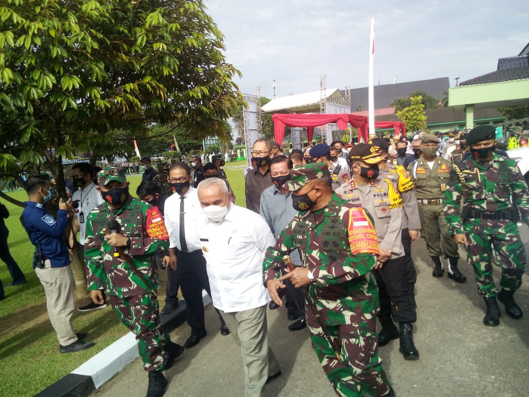 Pangdam dan Ketua DPRD Dijemur Sampai Keringatan, Isran: Gubernurnya Sudah Stres karena Corona