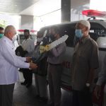 Serahkan 8 Mobil Ambulance dan Jenazah