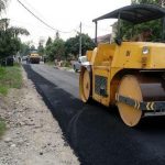 Jalan Poros Samburakat Diaspal