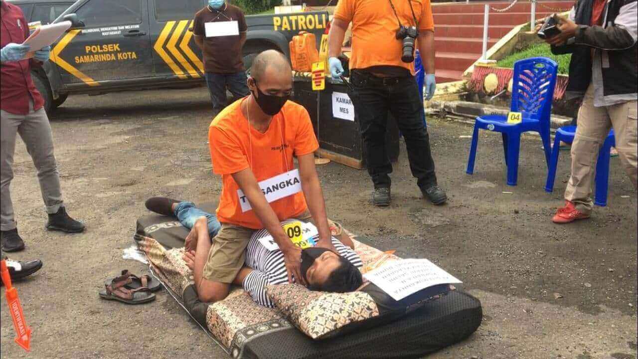 Jaharudin Peragakan 21 Adegan, Tega Cekik Istri hingga Tewas