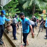 Gotong Royong Bersihkan Endapan Lumpur, Jaang Minta Fokus Untuk Pembersihan Dulu