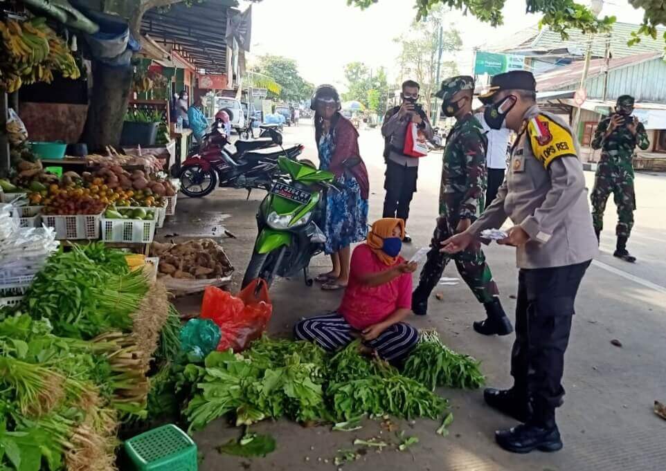 berita berau hari ini : Ajak Taat Protokol Kesehatan COVID-19, Ribuan Masker Dibagikan Polres Berau