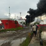 berita samarinda hari ini : Kapal Pengangkut Minyak Meledak, Plafon Rumah Warga Bergetar