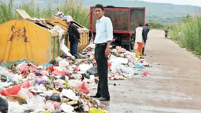 berita kutim hari ini : Pemkab Kutim Sewa Truk untuk Angkut Sampah
