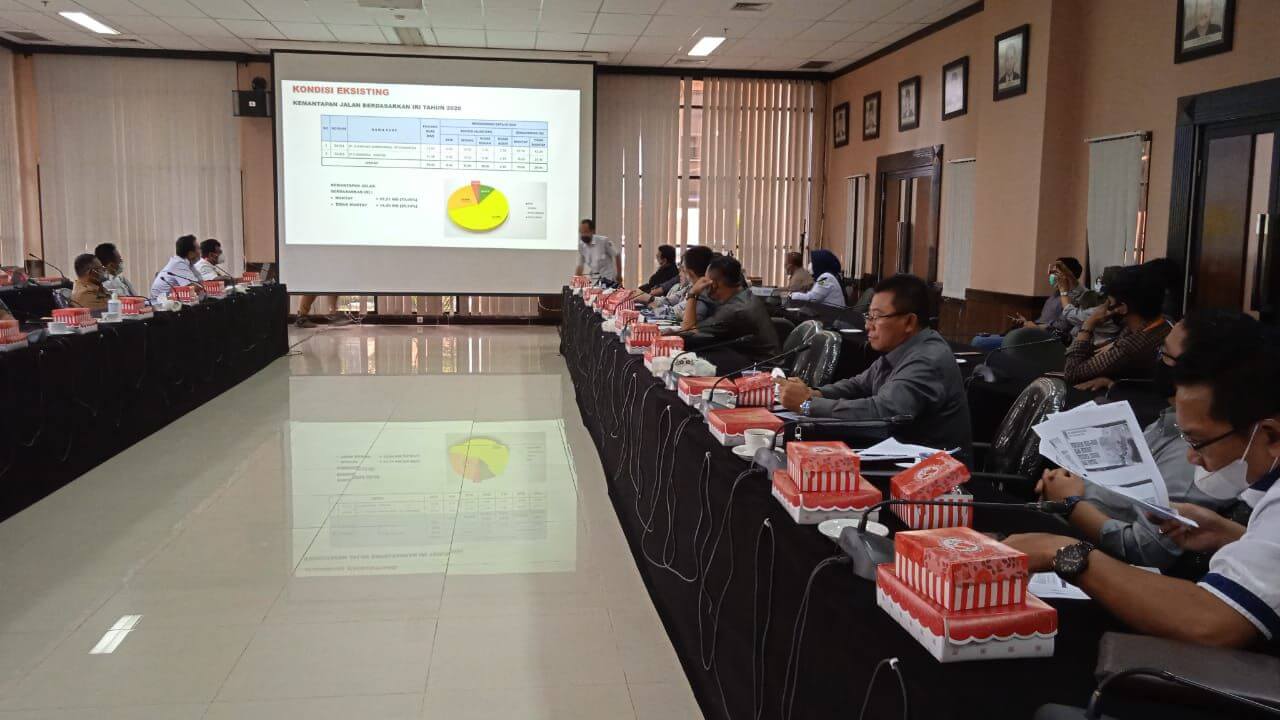 Penanganan Longsor Teluk Bajau, Bangun Turap Dinding Penahan di 2 Titik