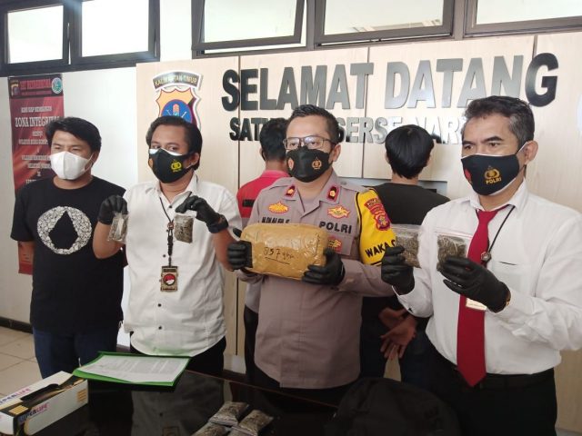 Pesan Ganja Sekilo Pakai Alamat Tenggarong Seberang, Mahasiswa Samarinda Dibekuk