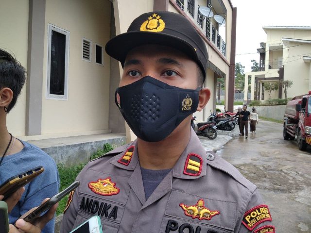 Bukan Dikeroyok, Camat Tenggarong Duel, Kasus Tambang Ilegal Ditangani Terpisah