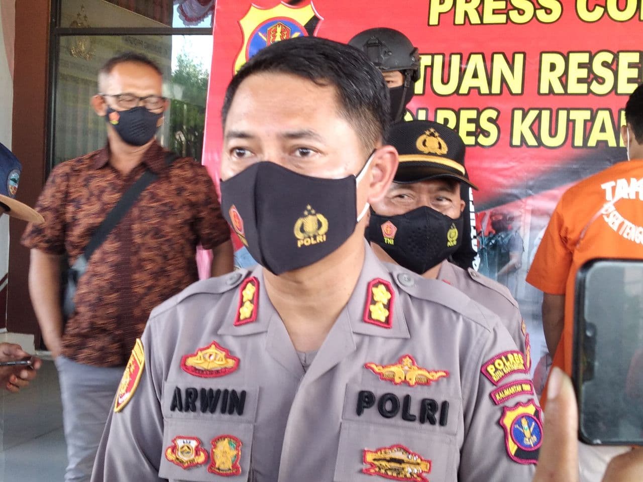 Pemkab Kukar WFH Lagi, Kapolres Ajak Warga Ikut Vaksinasi Massal