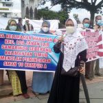 Warga Loa Janan Ilir Samarinda Seberang Demo ke Kantor Gubernur, Minta Atribut Yayasan Melati Dicabut