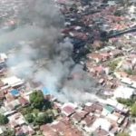 Hampir 100 Rumah Jadi Arang di Makassar