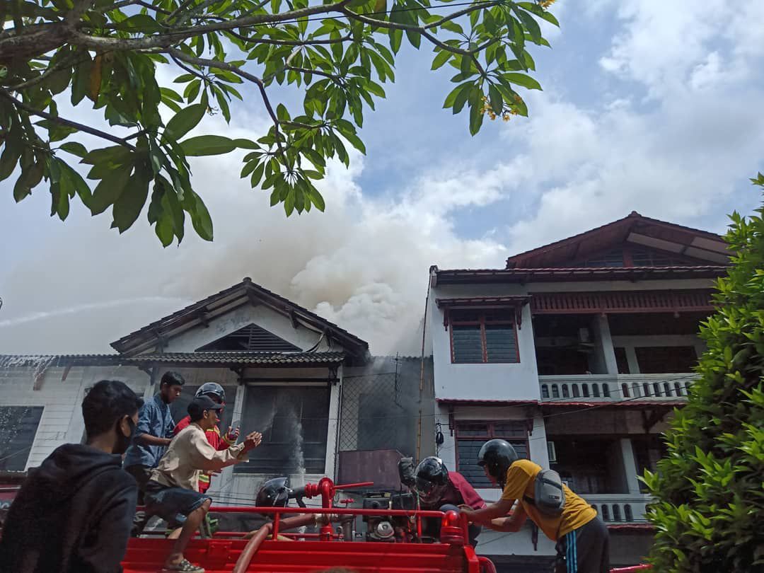 Gara-Gara Ini, Petugas Bolak-balik Tiga Kali Padamkan Api di Lokasi yang Sama