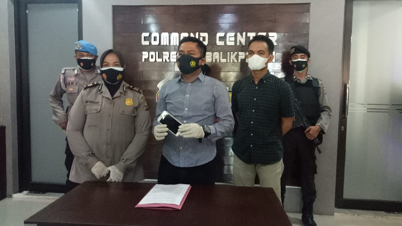 Tahu Pemilik Sedang Mandi, Iphone 7+ Dibawa Lari