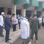 Hantar Jenazah Ketua MUI Kukar, Isran: Saya Sering Candai Beliau