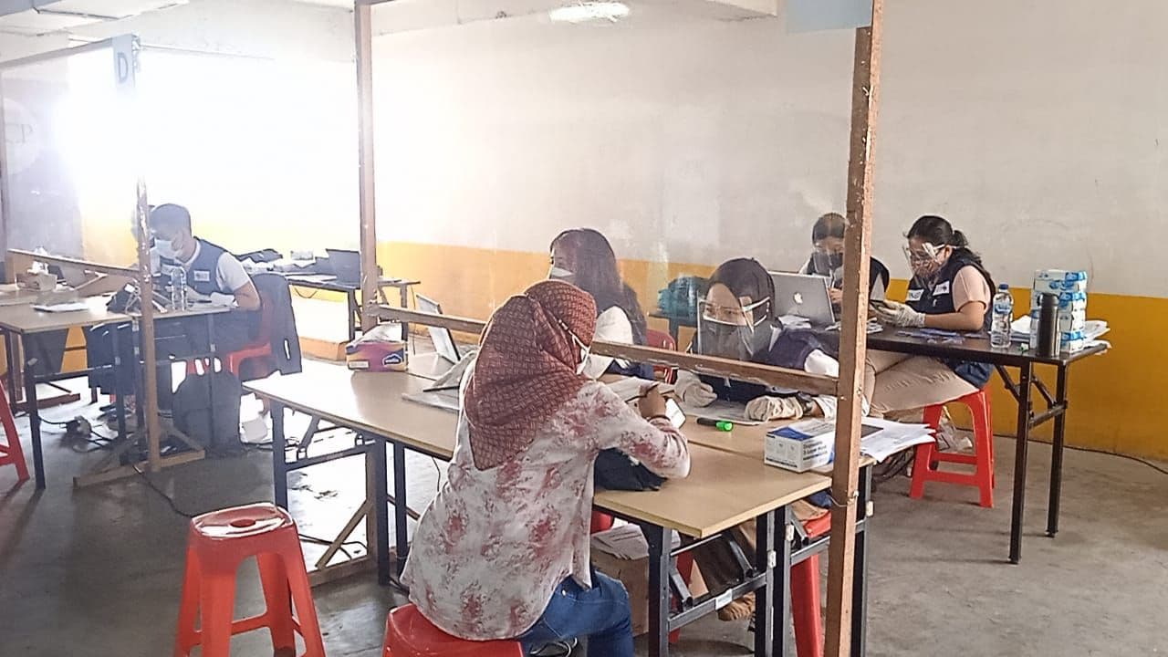 Gunakan Jenis AstraZeneca, Pendaftar Vaksinasi di Mal SCP Ada yang Mundur