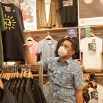 Toko Pertama Uniqlo Dibuka Andi Harun, Intip Promo Menariknya