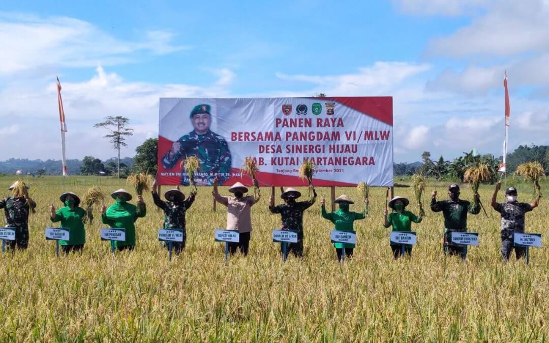 Lahan Tidur di Desa Tanjung Batu Kini Tumbuh Tanaman Pangan, Pangdam: Ternyata Kita Bisa