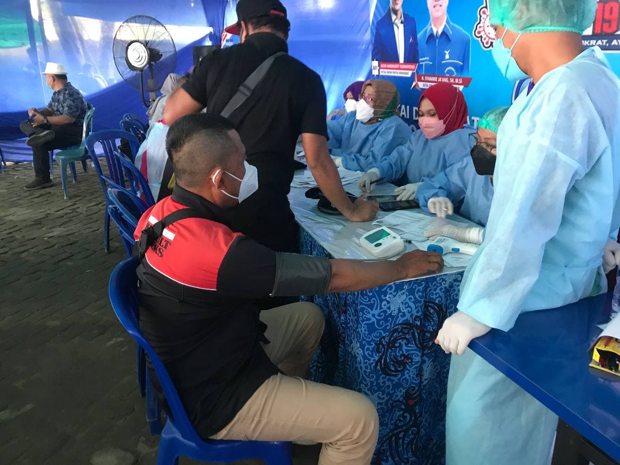 Partai Demokrat Samarinda Gelar Vaksinasi Massal