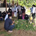Donna Ungkap Sempat Bahas Kuburan Keluarga dengan Ayahnya Sehari Sebelum Kepergian Awang Ferdian