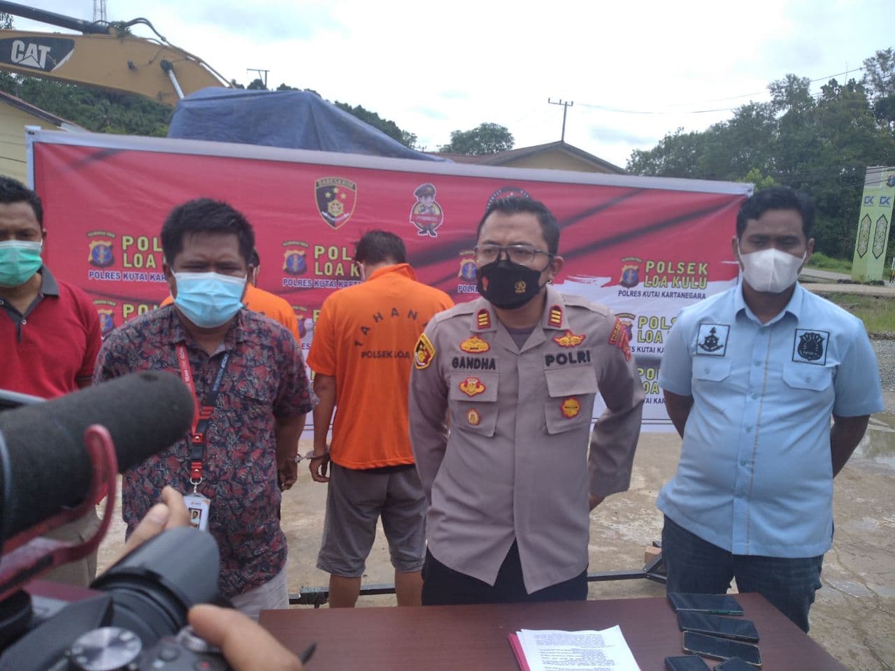 Rambah Lahan PT MHU, Dua Penambang Batu Bara Ditangkap Polsek Loa Kulu