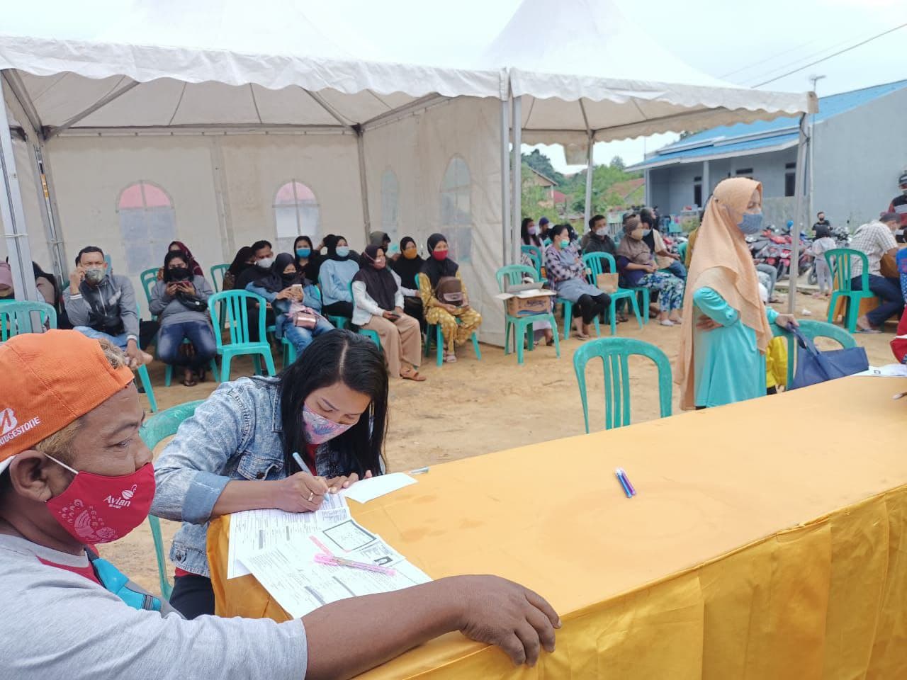 Yayasan Mansyur Tuah Beri 1.000 Dosis Vaksin untuk Warga