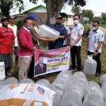 Ketua DPRD Kukar Beri Bantuan Perikanan di Desa Perjiwa