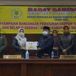 Bupati Berau Serahkan RAPBD Tahun 2022, Ketua DPRD Madri Pani: Kita akan Mengkaji dan Teliti
