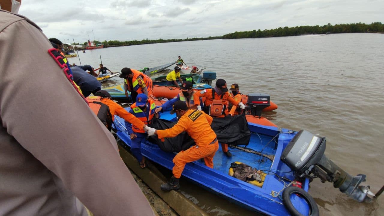 Korban Kedua Ditemukan 6 Kilometer dari Lokasi Tenggelamnya Kapal