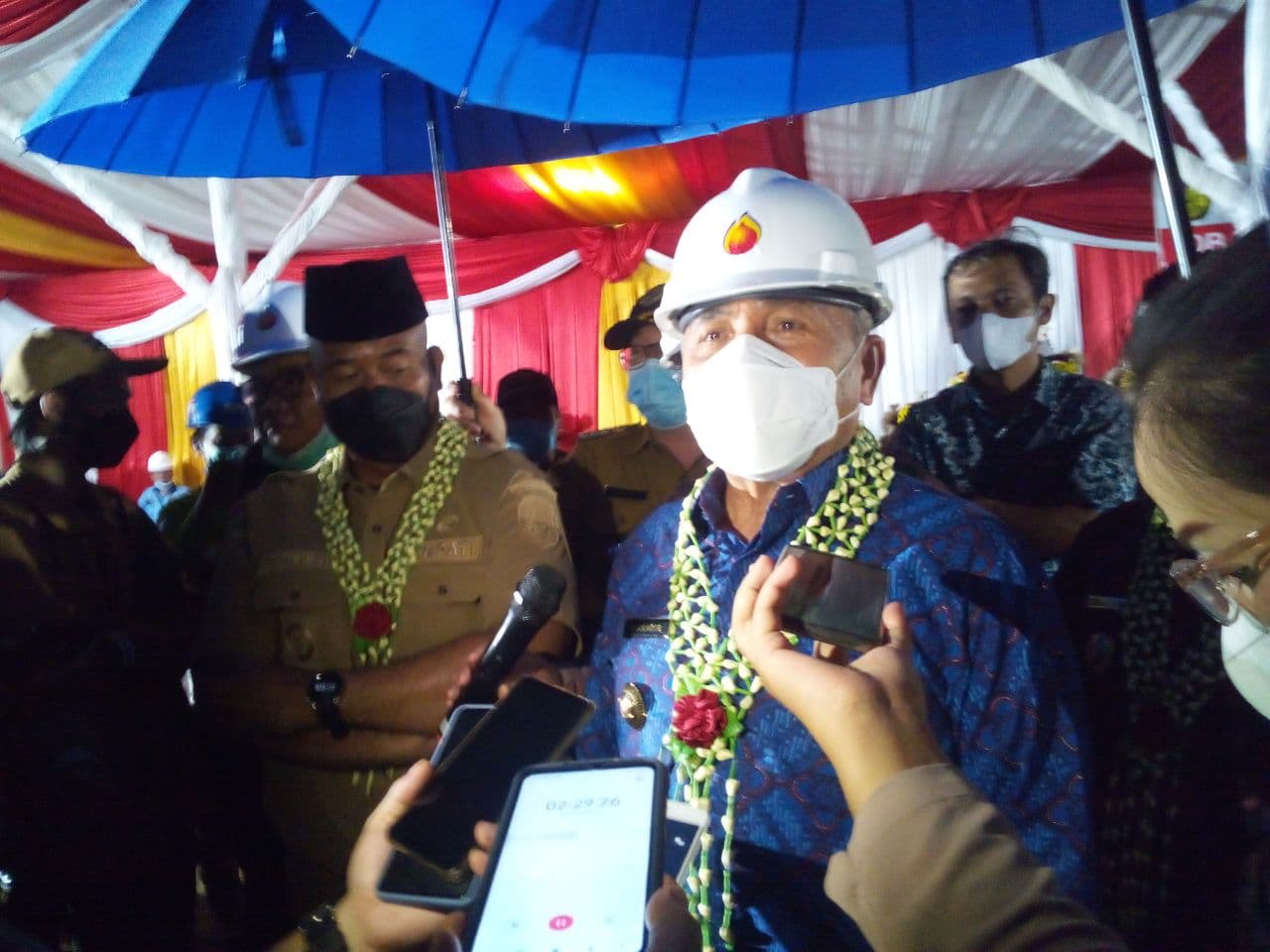 Jembatan Sungai Bayan Selesai Ramadan Tahun Depan