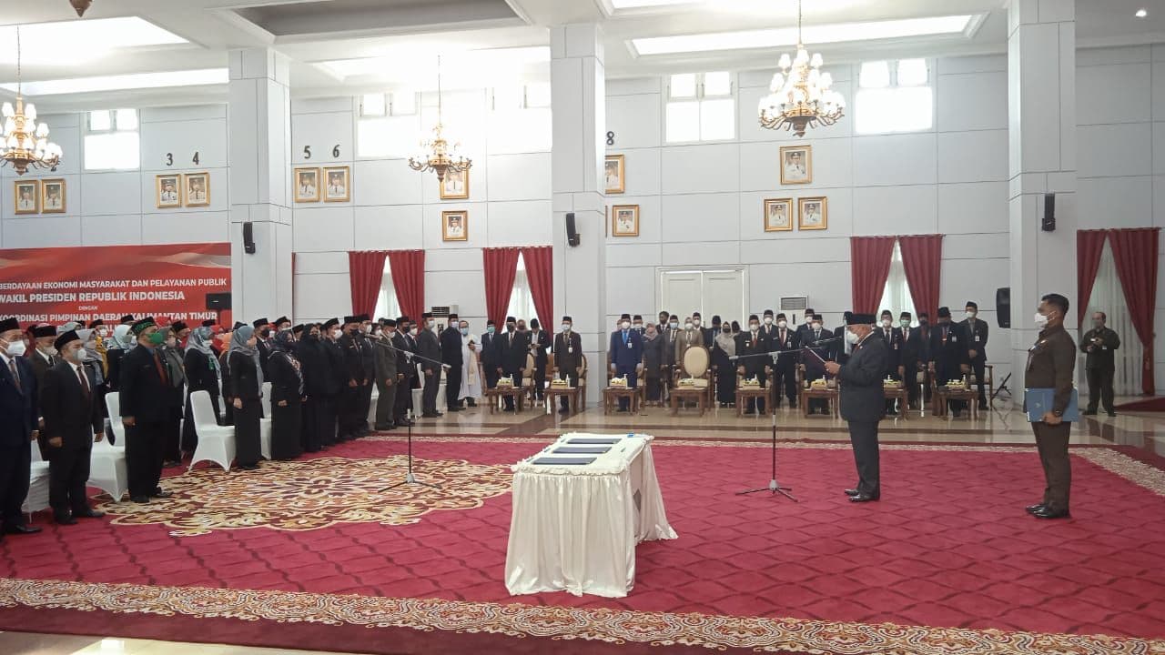 236 Pejabat Administrator dan Pengawas Dilantik Gubernur Kaltim