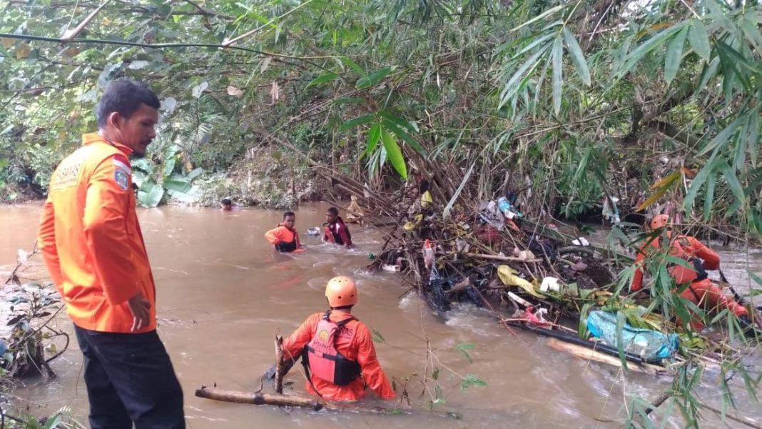 Terlihat Ketakutan, Diduga Berhalusinasi, Seorang Pria Hilang di Kawasan Sungai Rantau Pulung