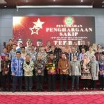 18 OPD Kaltim Terima Penghargaan SAKIP, Sa'bani: Biro-Biro Perlu Refleksi Diri