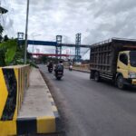 Jembatan Pengganti Jalan Amblas di Bakungan Bikin Pelaku Usaha Kegirangan
