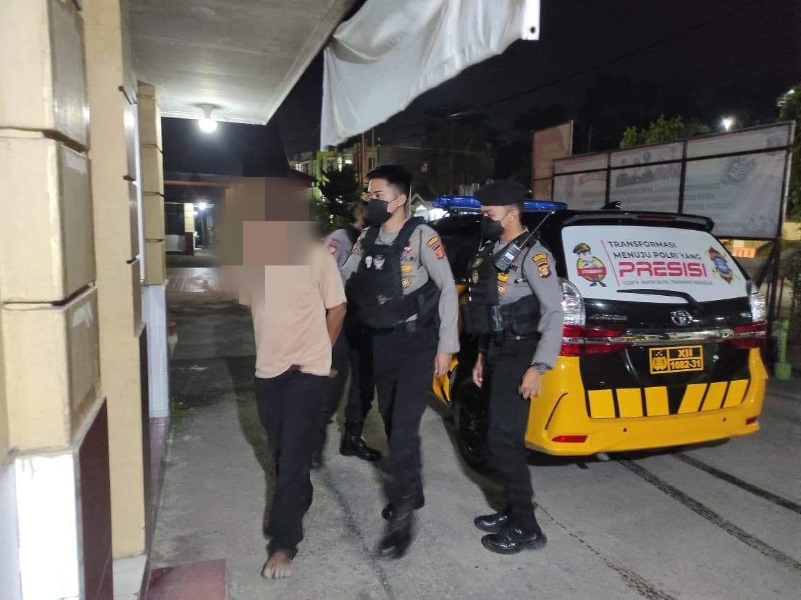 Lapar, Bokek, Pria Ini Nekat Mencuri Makanan di Kantin Samping Pos Polisi