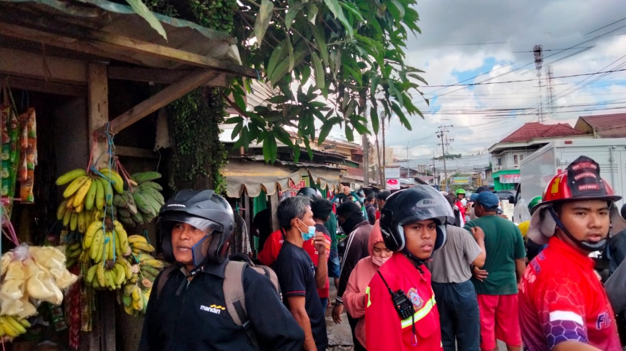 Rumah Warga di Gunung Lingai Nyaris Terbakar