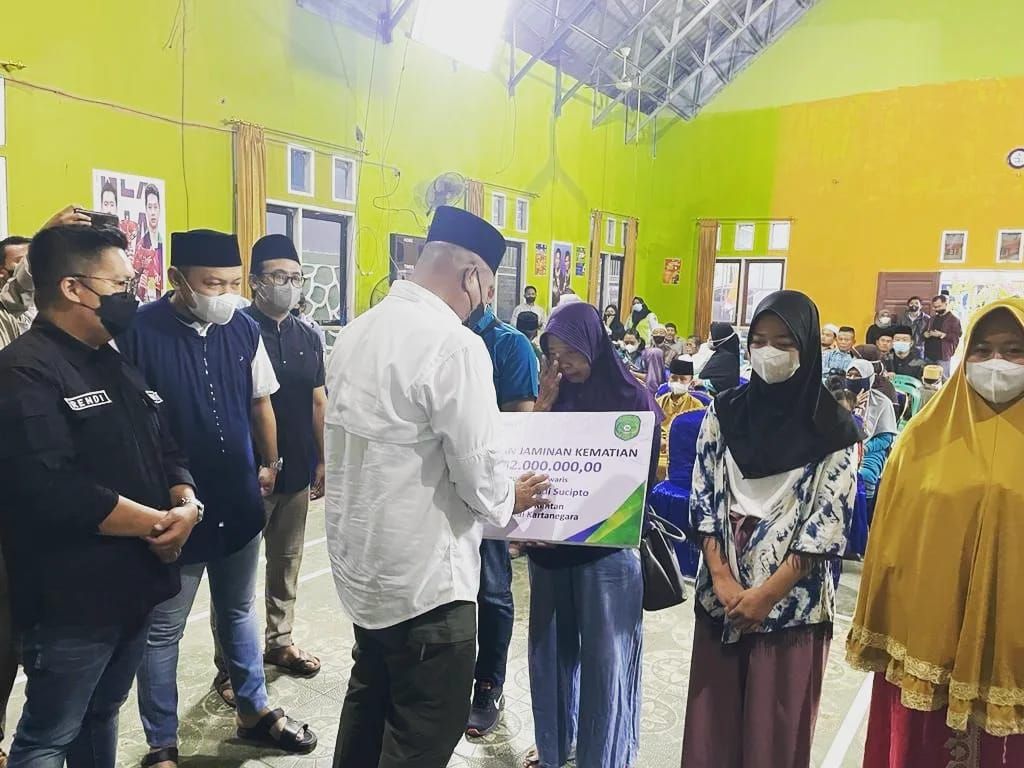 50 Ahli Waris Terima Santunan Klaim BPJS Ketenagakerjaan, Program Kerja Sama Pemkab Kukar
