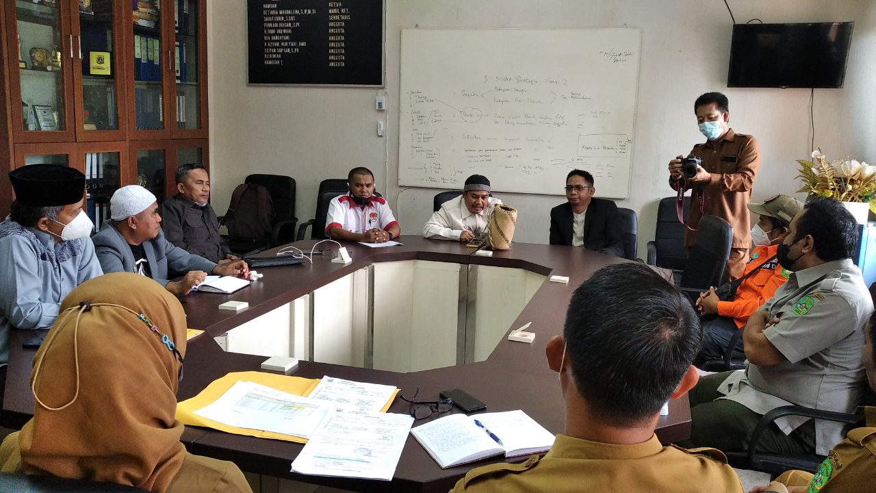 Sebungkus Mi Instan Dimakan Satu Keluarga, Derita Korban Banjir Hulu Mahakam