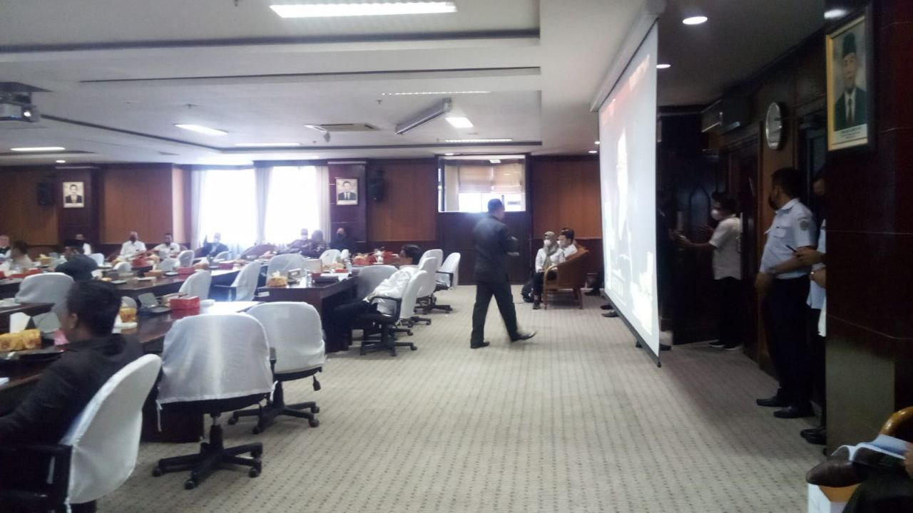 Dapat Instruksi Ini, Fraksi Golkar Walk Out Saat Rapat Paripurna DPRD Kaltim