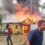 Si Jago Merah Lahap 7 Rumah di Jalan Senyiur