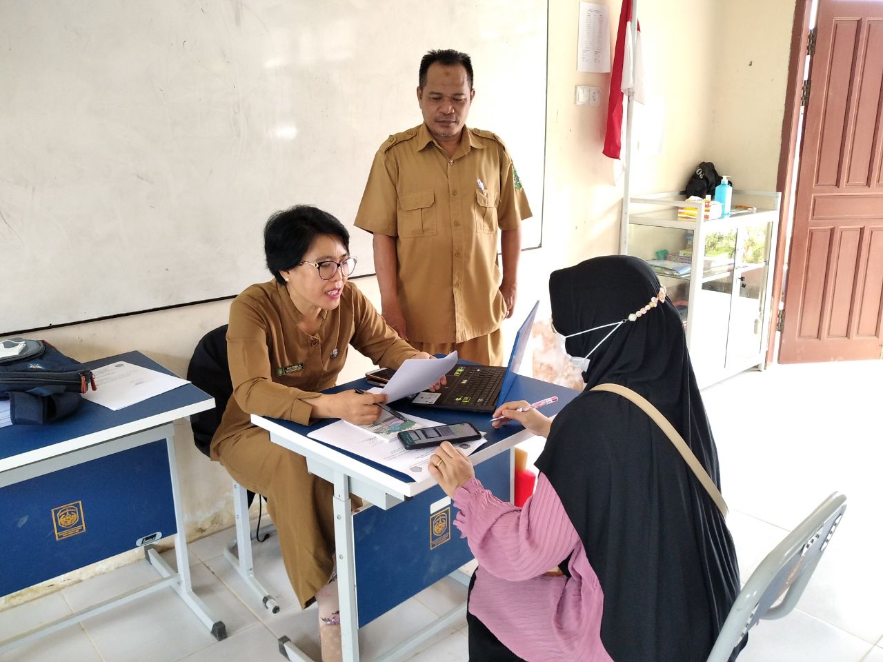 Hari Pertama PPDB, SMPN 1 Loa Kulu Dipenuhi Pendaftar