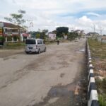 Jalan Rusak Dekat Kantor Bupati Tak Bisa Diperbaiki karena Status Jalan Nasional