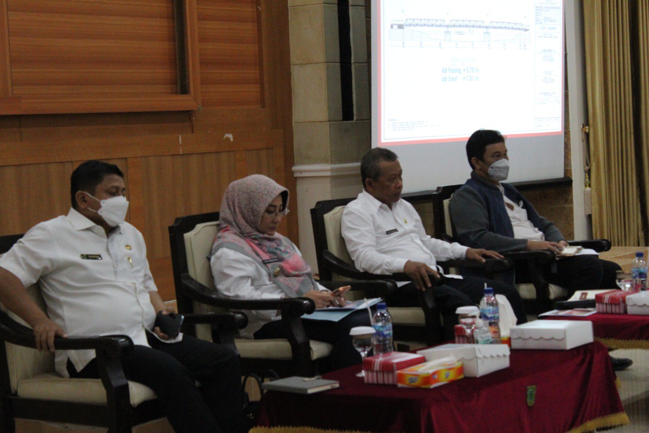 Penutupan Jembatan Sambaliung Semakin Dekat, Bupati Minta Partisipasi Perusahaan