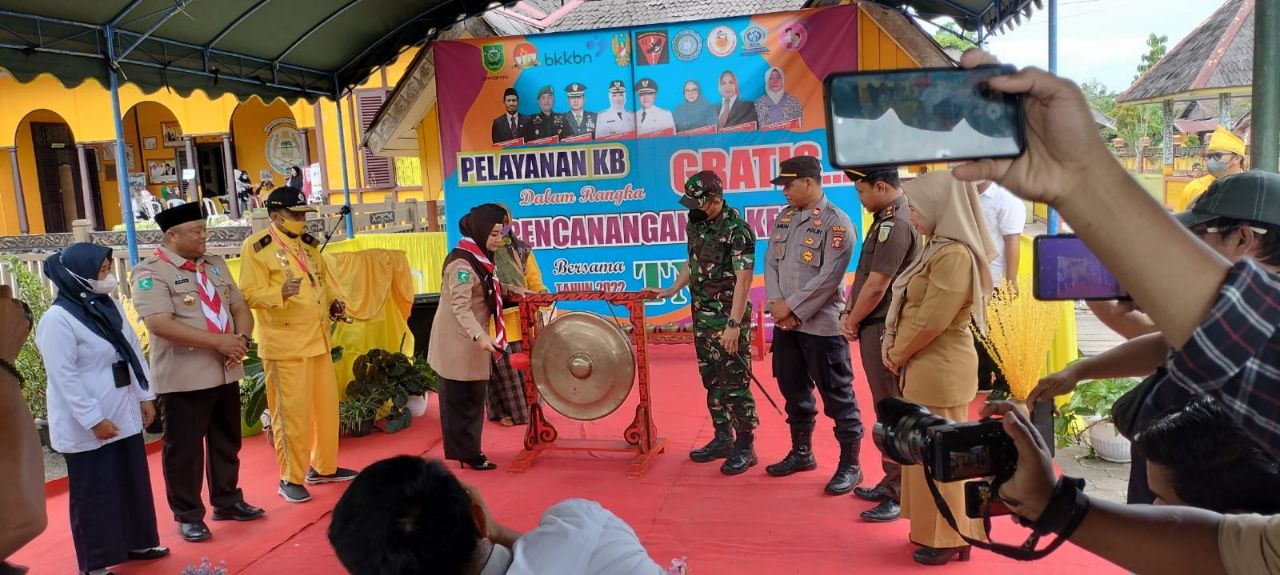 Bupati Harap Kolaborasi Pencanangan Kegiatan KB Kes Bersama TNI Tekan Angka Stunting