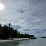Dukung Destinasi Wisata Berau, Ketua DPRD Minta Jaga Kebersihan Pantai