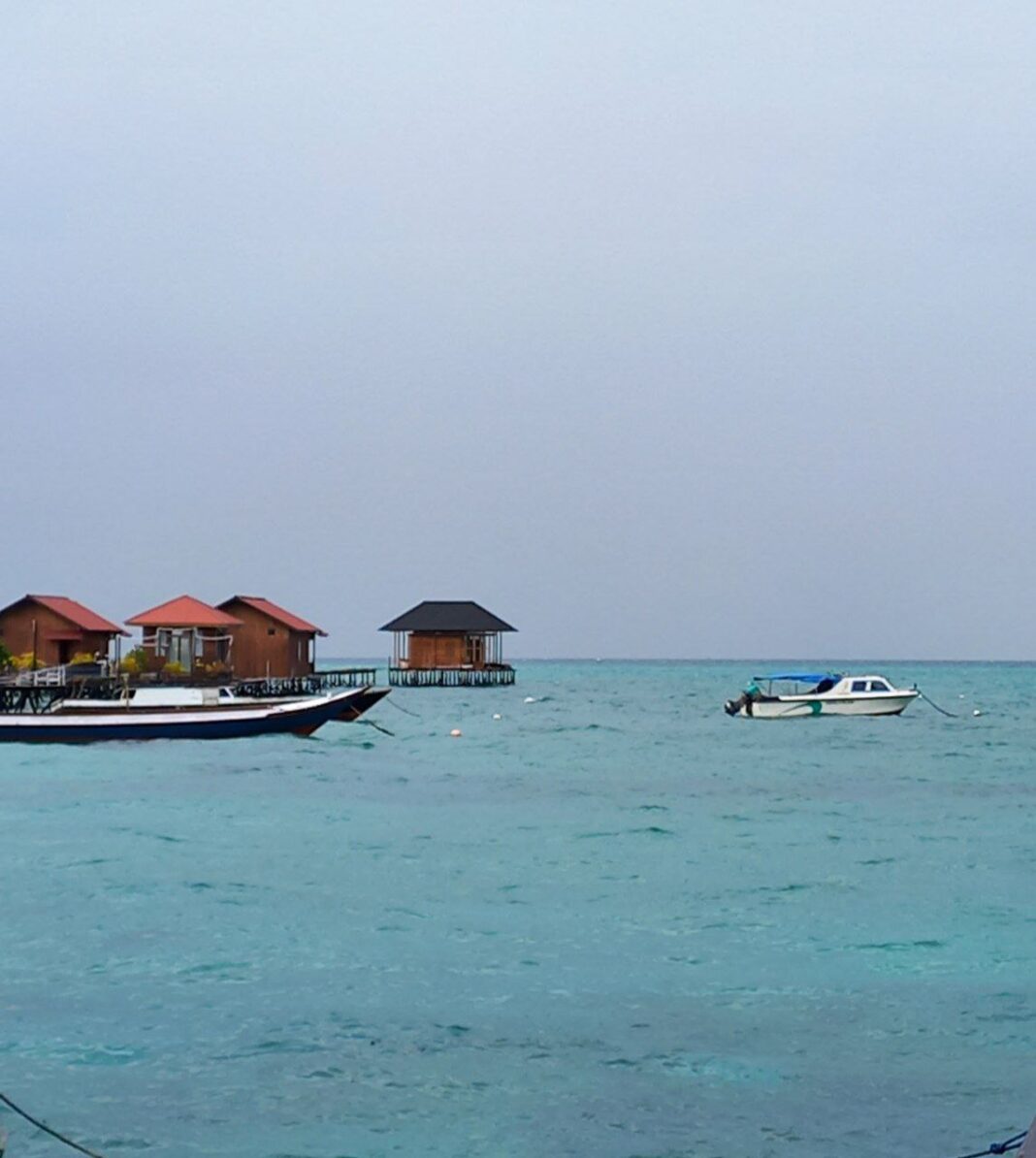 Saga Sebut Izin Resort di Atas Perairan Laut Harus Daftar Online